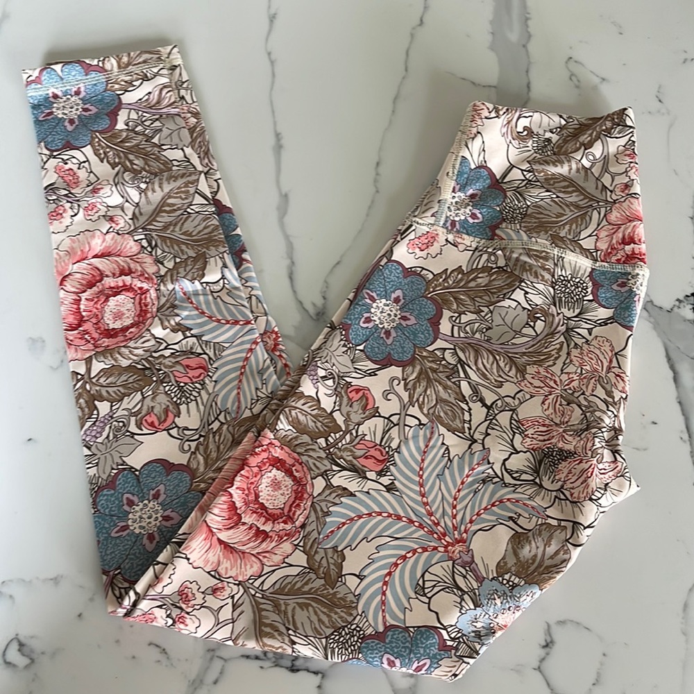 DYI leggings size S